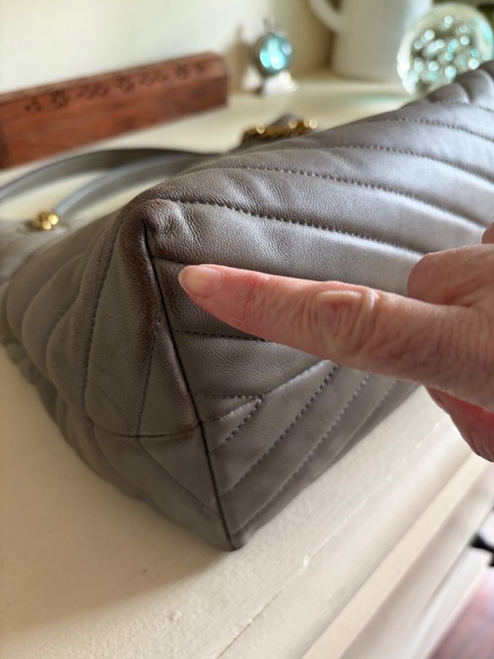 Tory Burch Kira Chevron Tote Shoulder Bag Classic Gray - Picture 11 of 16